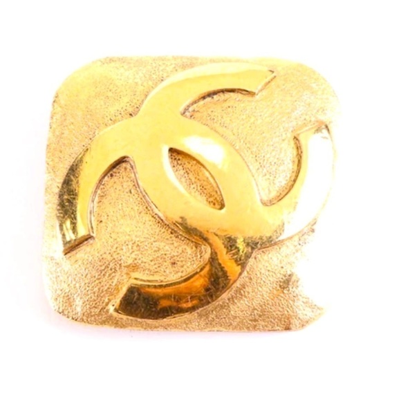 CHANEL Jewelry - Vintage broochCHANEL® 2 Pictorial 9 MADE IN FRANCE 1266, collection 29.